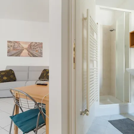 Guesthost - Comfy X2 In Navigli District * 米兰